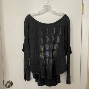 ✨URBAN OUTFITTERS • Women’s Medium • Long-sleeve Moon Phase